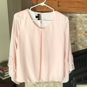 Unique blouse, like new!